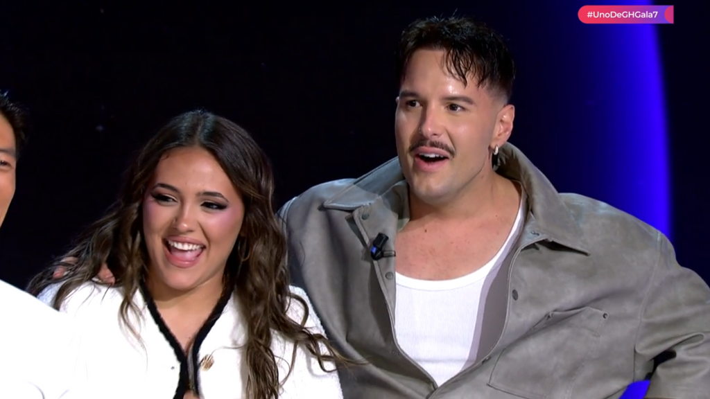 Daniella y Gustavo pasan a la fase final del casting al sentarse en el sofá de 'Uno de GH20': "Ha sido llegar y besar el Santo"