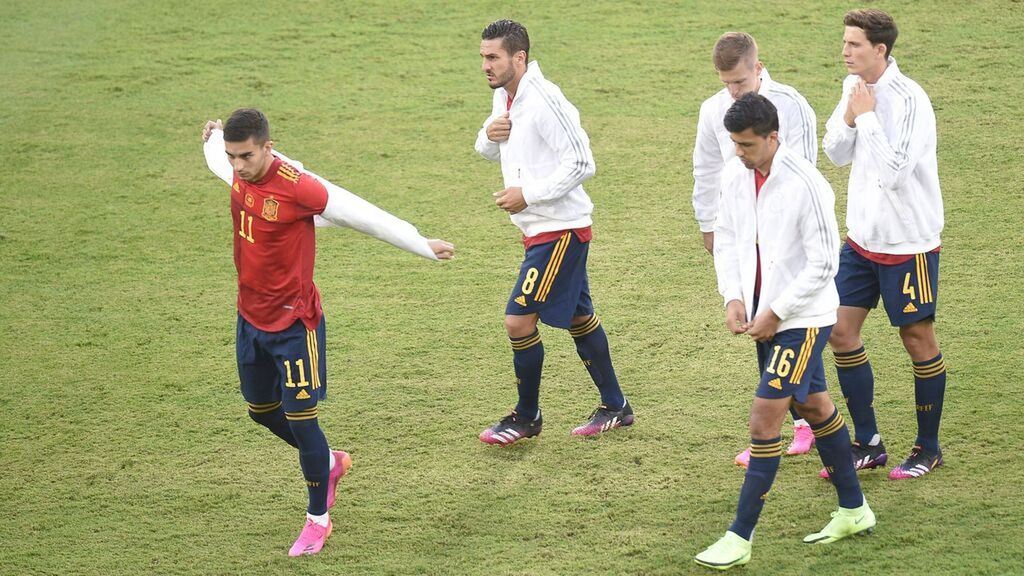 La selección se va de comida de conjura