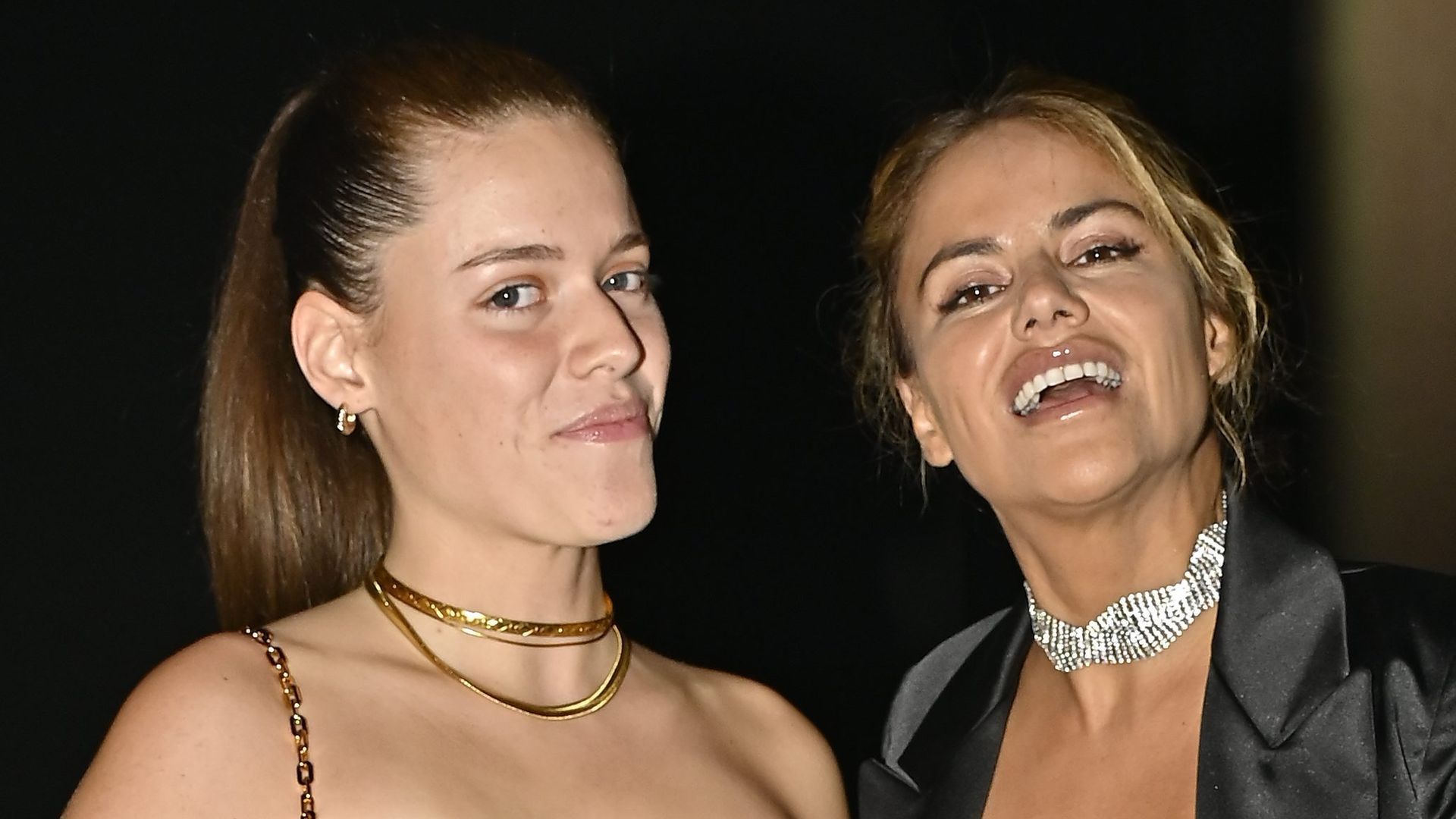 Luna Lozano y Mónica Hoyos