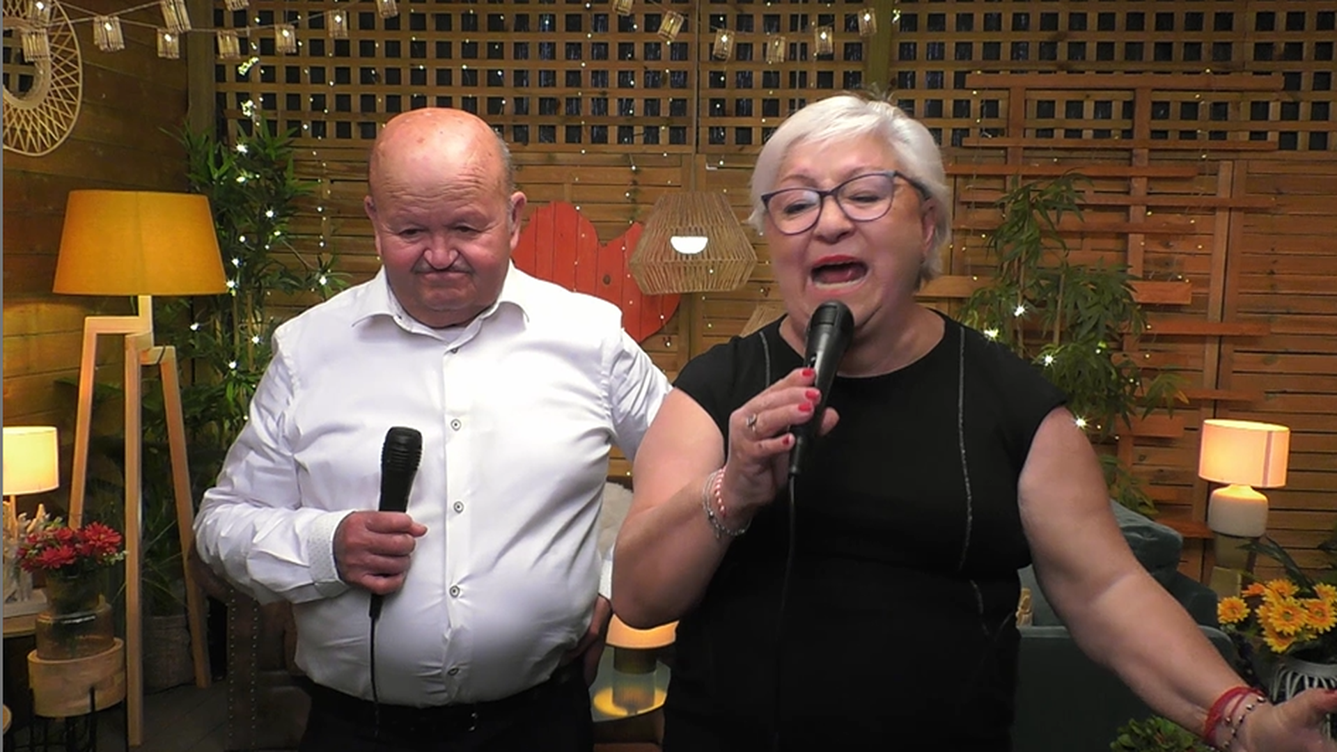 Una soltera de Valencia deja en shock a su cita al cantar Jalisco en el karaoke de ‘First Dates’: “Le das el tono” Una soltera de Valencia deja en shock a su cita al cantar Jalisco en el karaoke de ‘First Dates’: “Le das el tono”