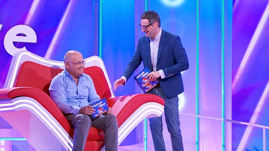 Eugeni Alemany bromea con Eux, el nuevo campeón de 'Agárrate al sillón': ''Eres como la parca''