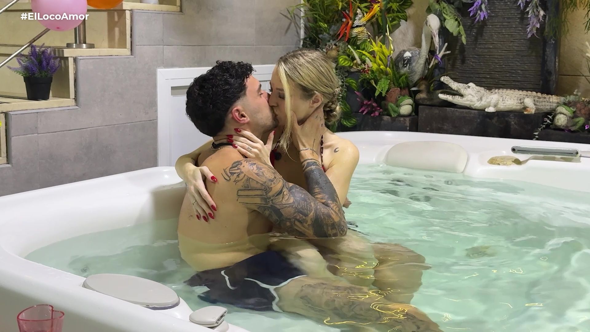 Fátima y Álex se quedan con ganas de más en su cita sensual: “Nos quedamos en el jacuzzi”