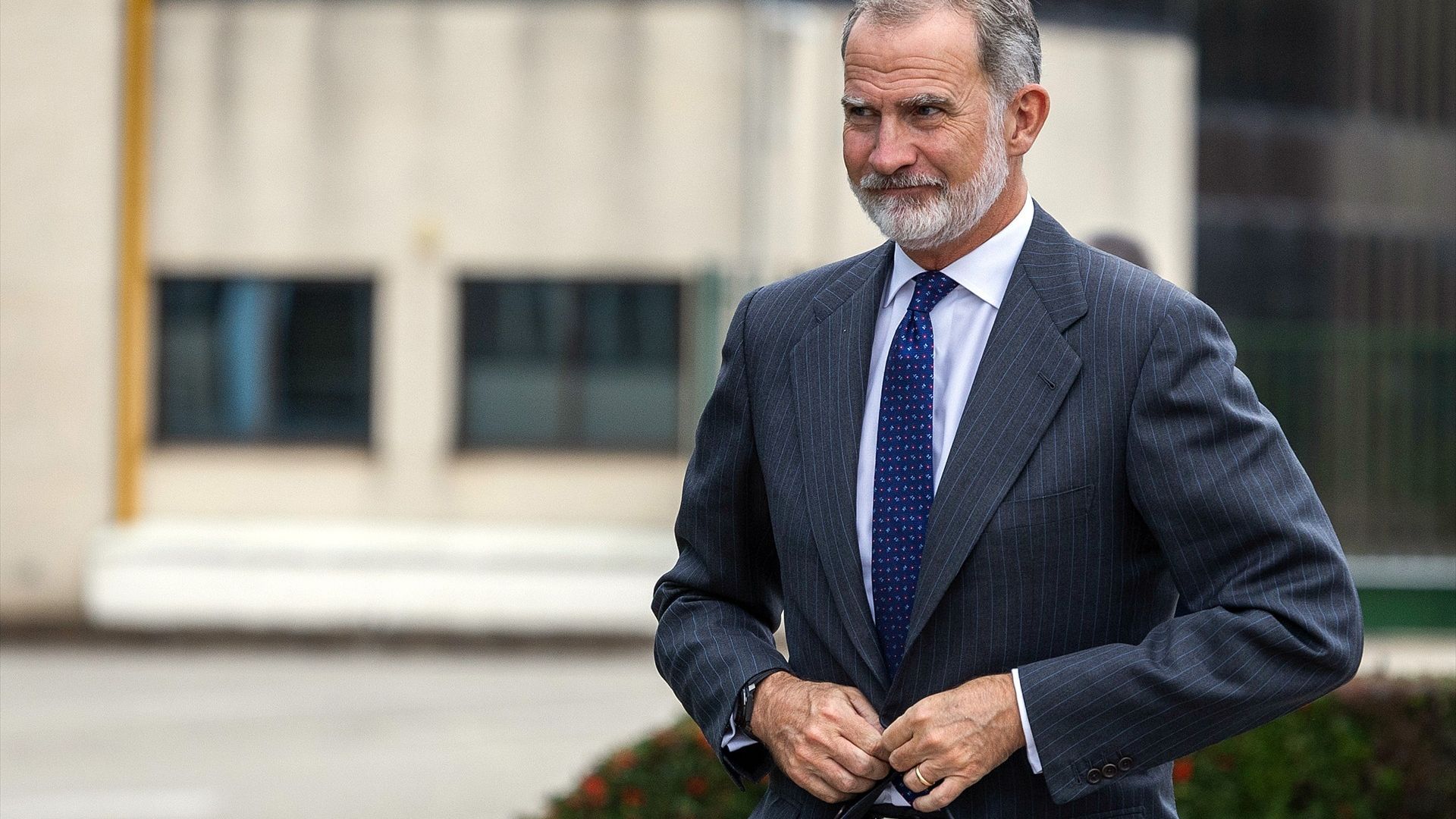 Felipe VI concede el Toisón de Oro al expresidente del Gobierno Felipe González y a los 'padres de la Constitución' vivos