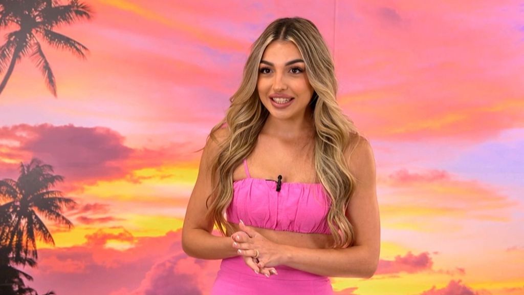 Los mayores momentazos de la presentación de los solteros de 'La isla de las tentaciones 9': "Compartí un chico durante cuatro años"