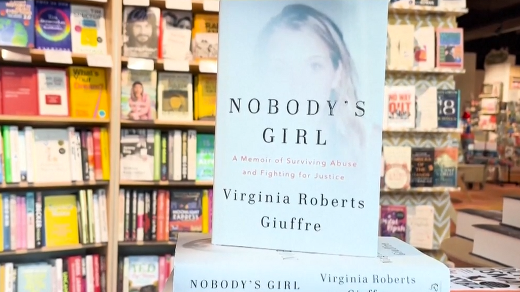 Ya a la venta las memorias de Virginia Giuffre, víctima de Jeffrey Epstein: ¿Cuánto daño pueden causar?