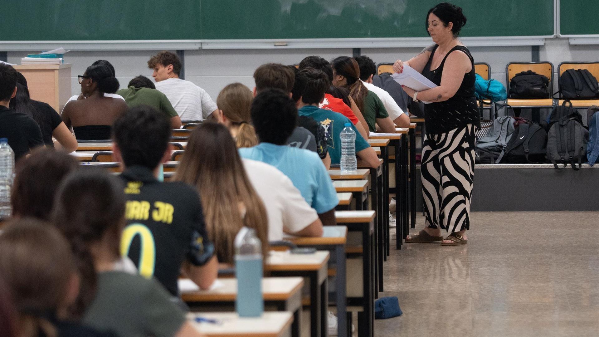 Alumnos haciendo la PAU en la UPV