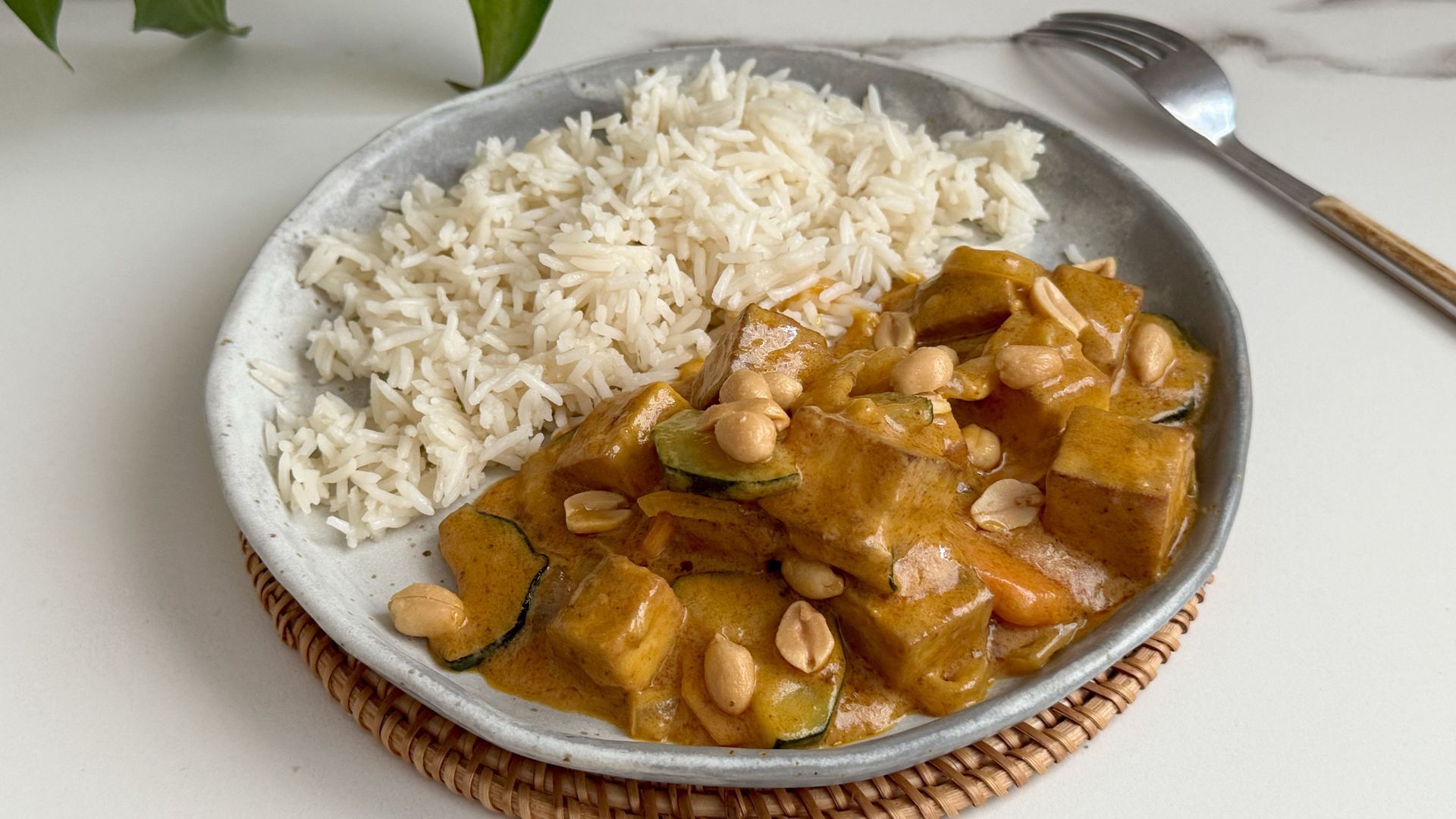 Curry de tofu y cacahuete