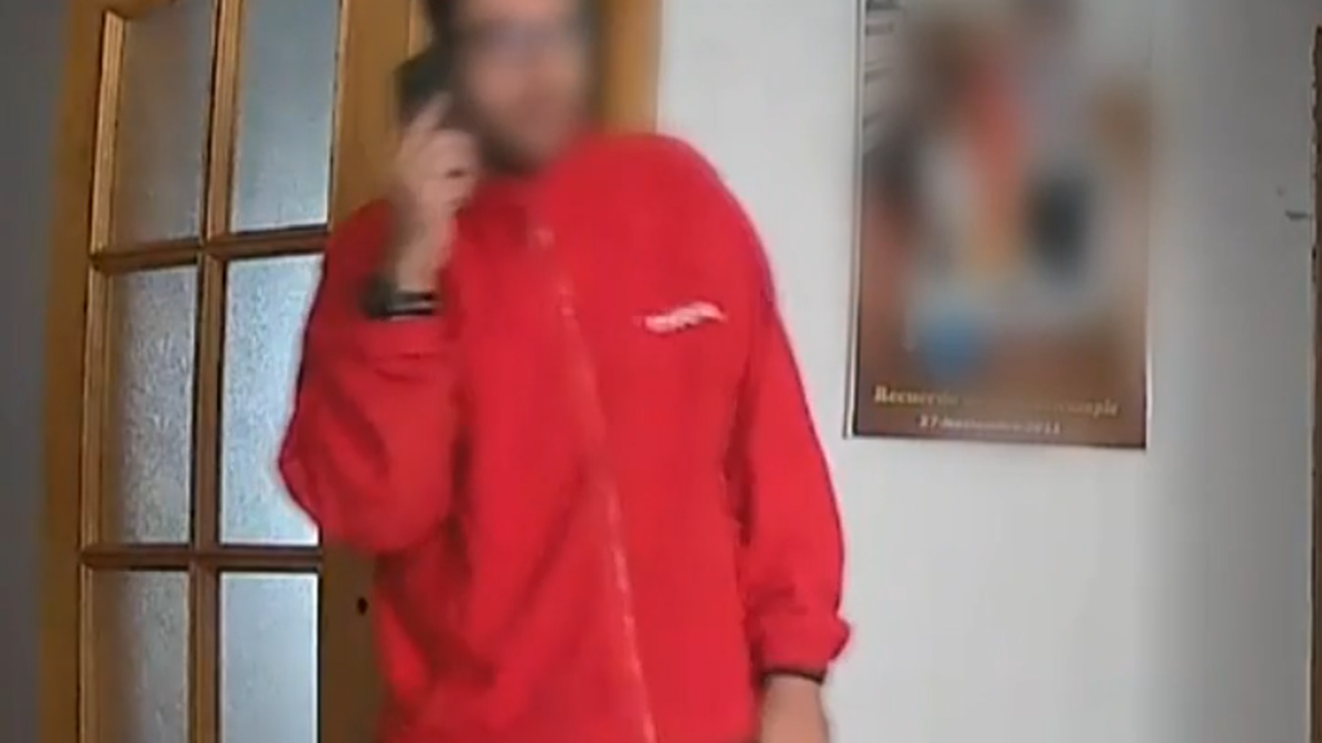 El asesino de Villaverde, captado por una cámara tras matar a su pareja de 21 años: "No sé dónde tirarlo" El asesino de Villaverde, captado por una cámara tras matar a su pareja de 21 años: "No sé dónde tirarlo"