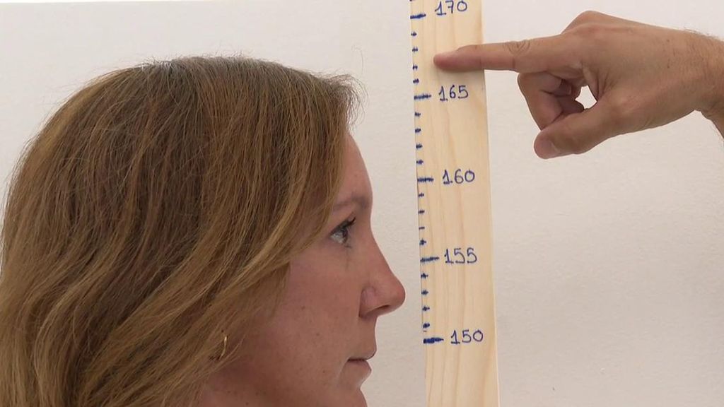 El truco para medir unos centímetros más que puede ser vital para oposiciones