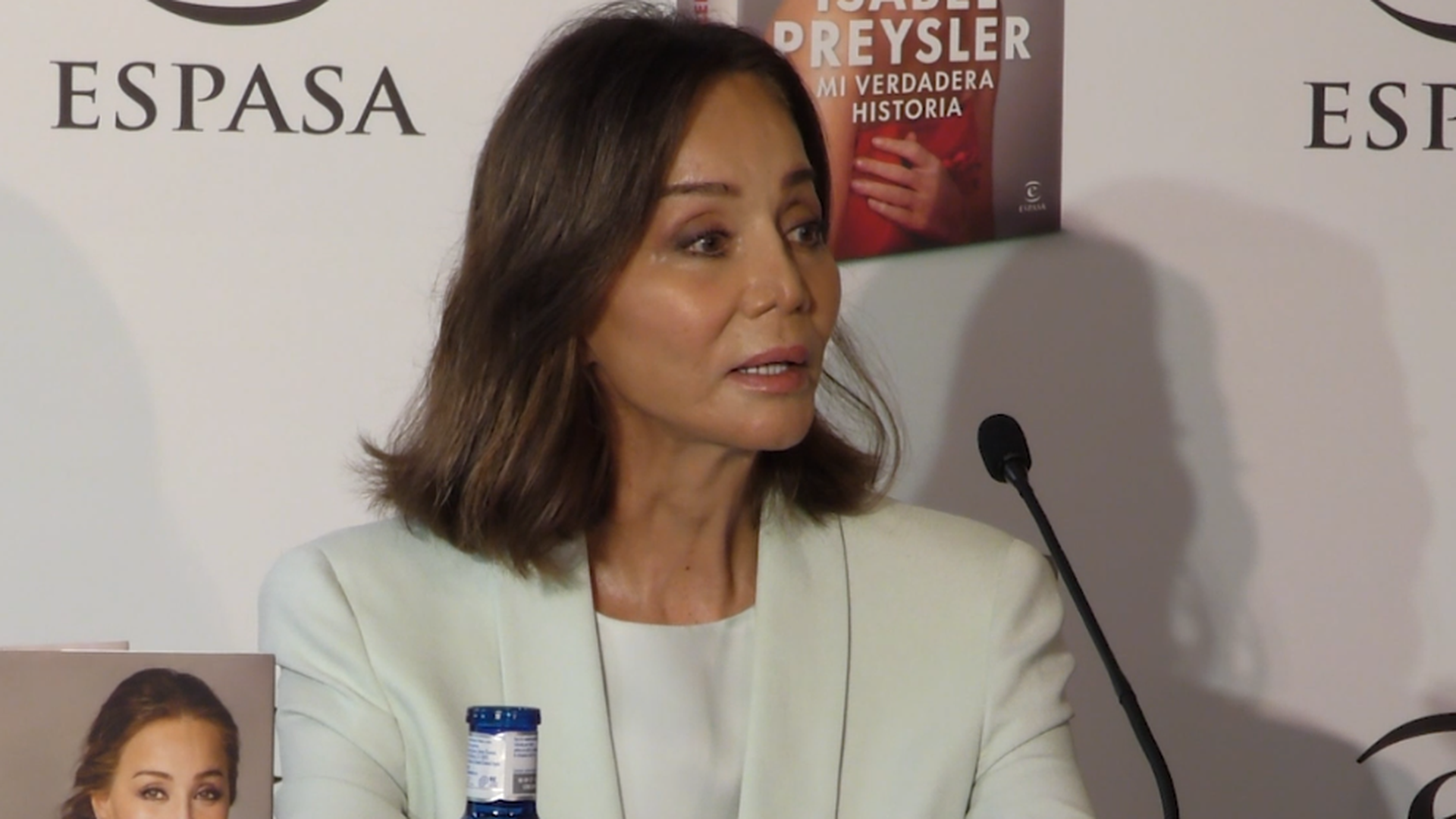 Isabel Preysler responde al ser preguntada si Julio Iglesias ha sido buen padre de Enrique