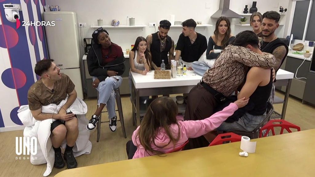 Joon se rompe ante los consejos de Amor Romeira en ‘Uno de GH20’: “No tienes que tener vergüenza”