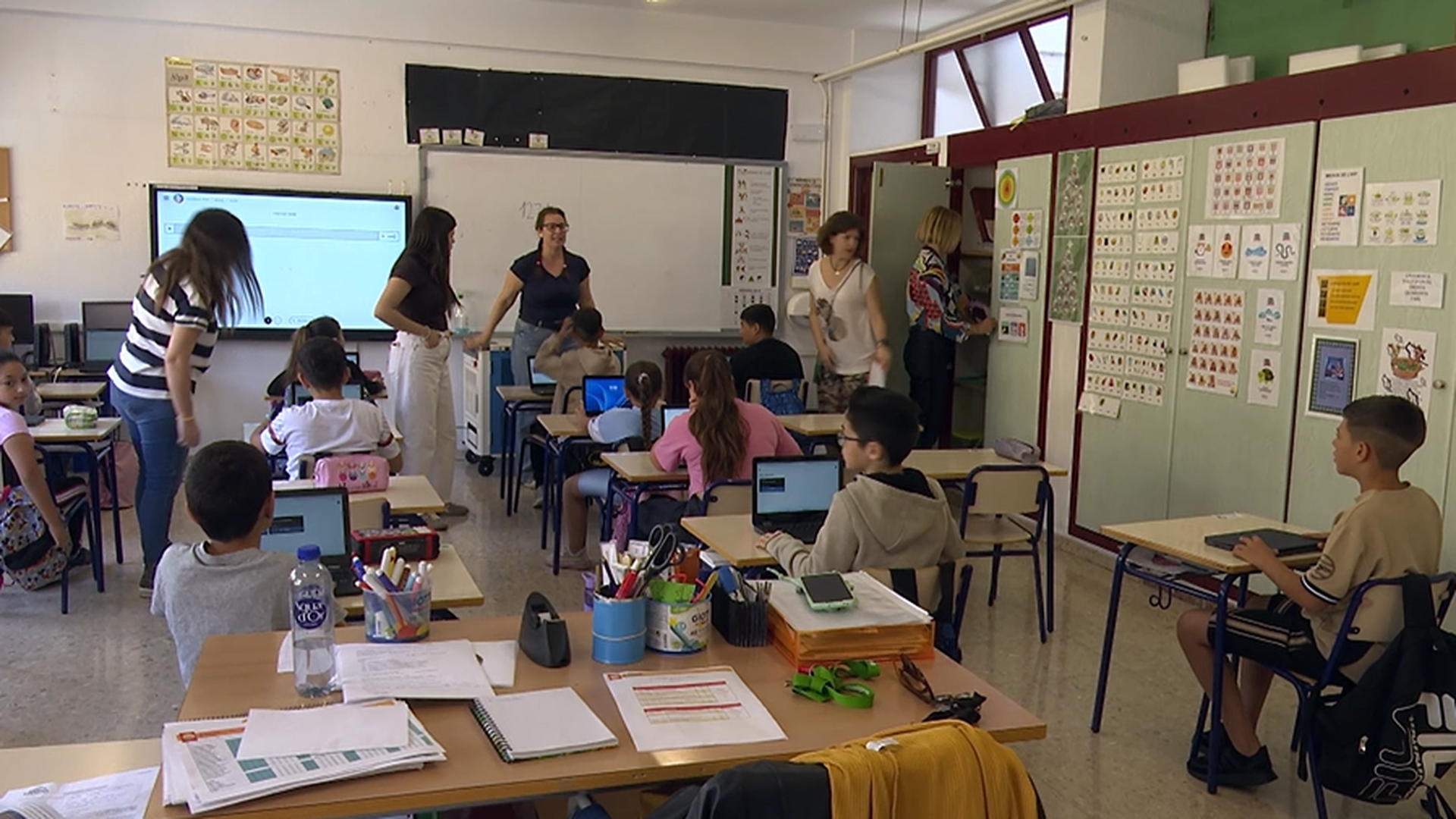 La educación en uno de los barrios más conflictivos de España: "Estamos ante un proceso de aprendizaje mucho más lento" La educación en uno de los barrios más conflictivos de España: "Estamos ante un proceso de aprendizaje mucho más lento"