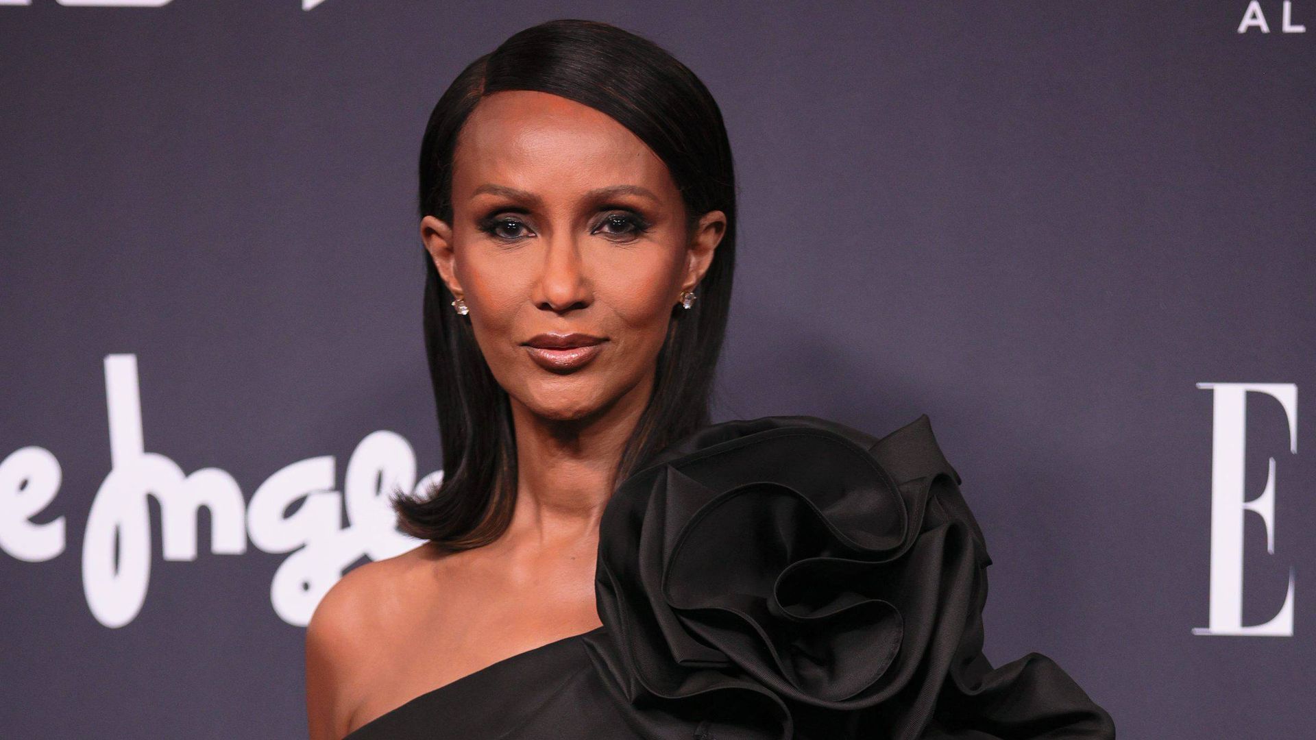 La modelo Iman posa en el acto de entrega de los premios Elle Style 2025 celebrados en junio en Madrid