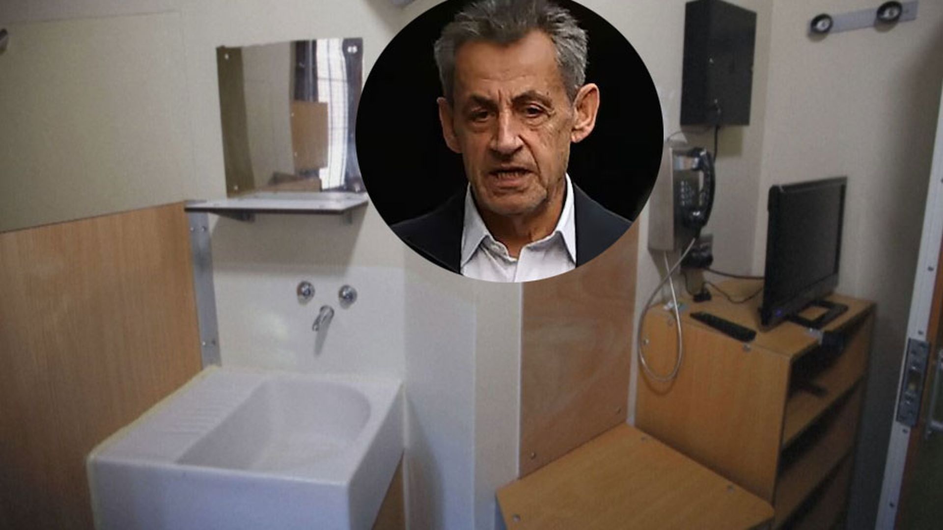 Nicolás Sarkozy ha pasado su primera noche en una celda de 9 metros cuadrados en la prisión intramuros.