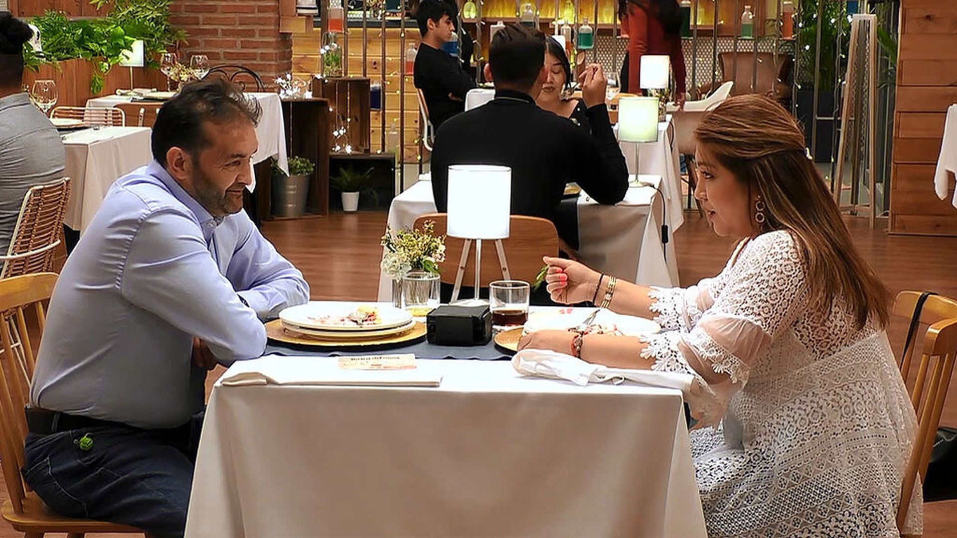 Piropazo a la desesperada: “Si tuviera que elegir entre la Jennifer López y tú, me quedaba contigo”