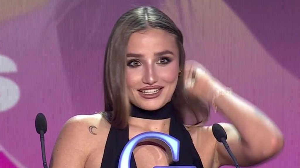 El resbalón de Sofía Surferss en los GenZ Awards