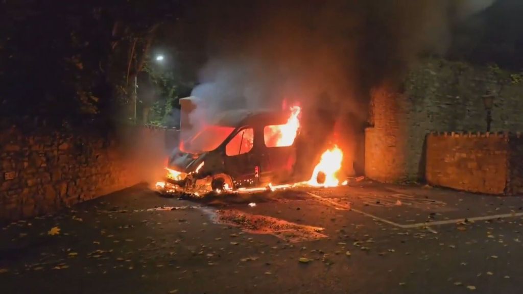 Violentas manifestaciones racistas ante un centro de inmigrantes de Dublín tras la agresión sexual de una niña de 10 años
