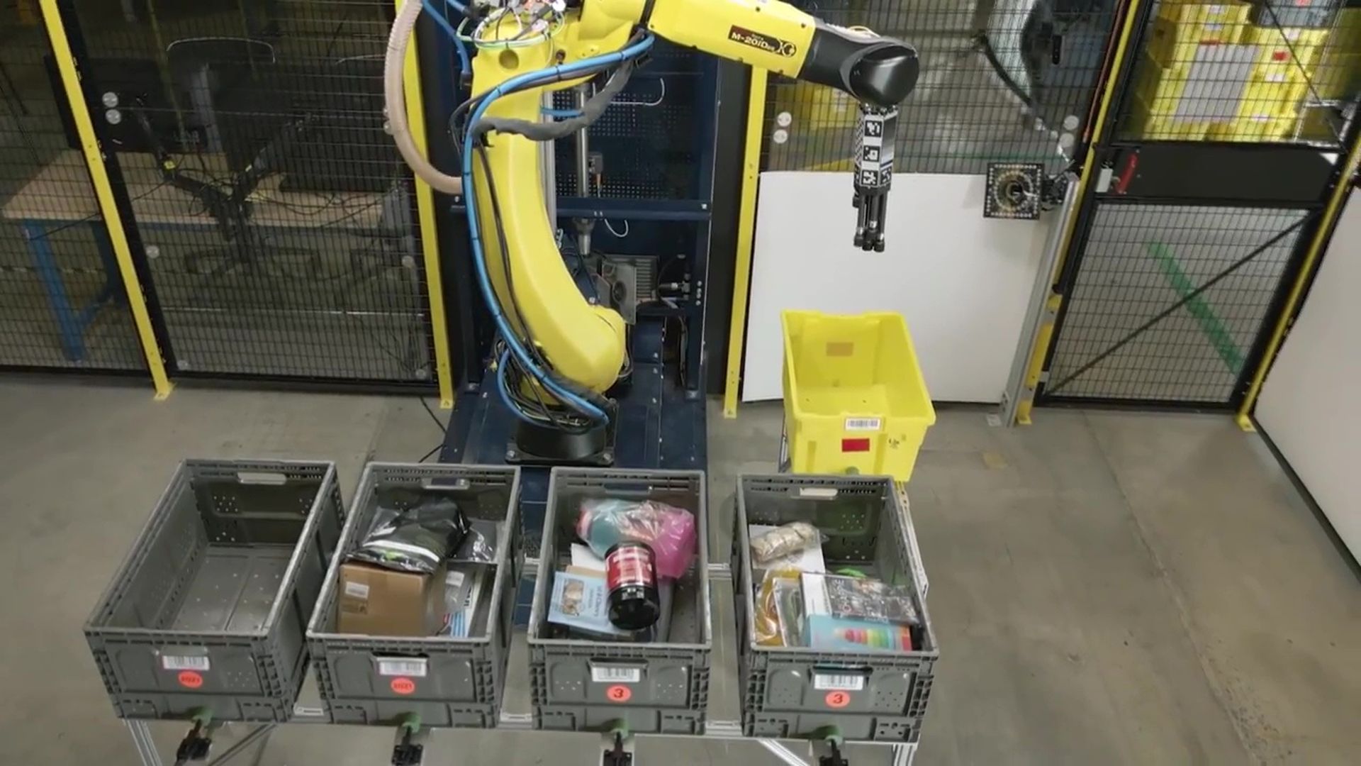 Amazon estudia robotizar sus almacenes poniendo en riesgo miles de empleos en todo el mundo