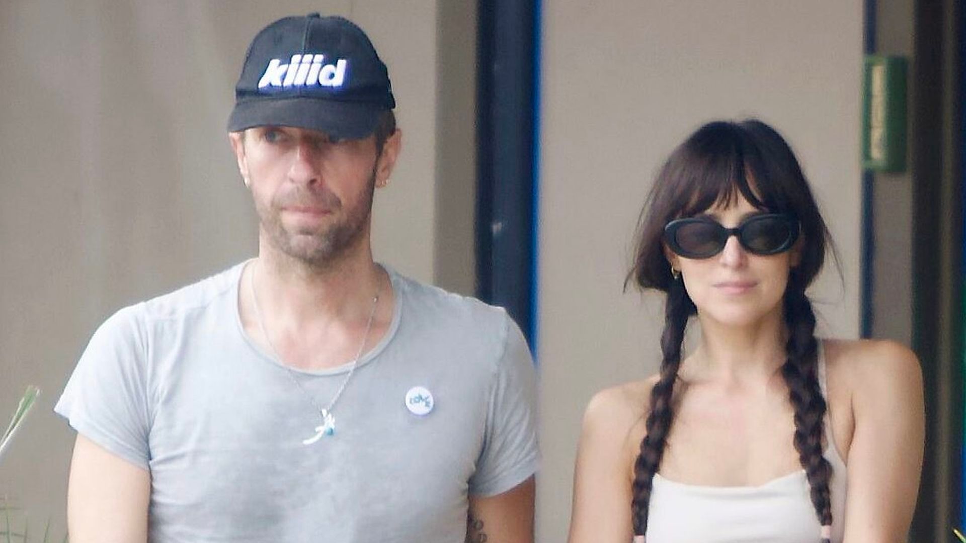 Chris Martin y Dakota Johnson