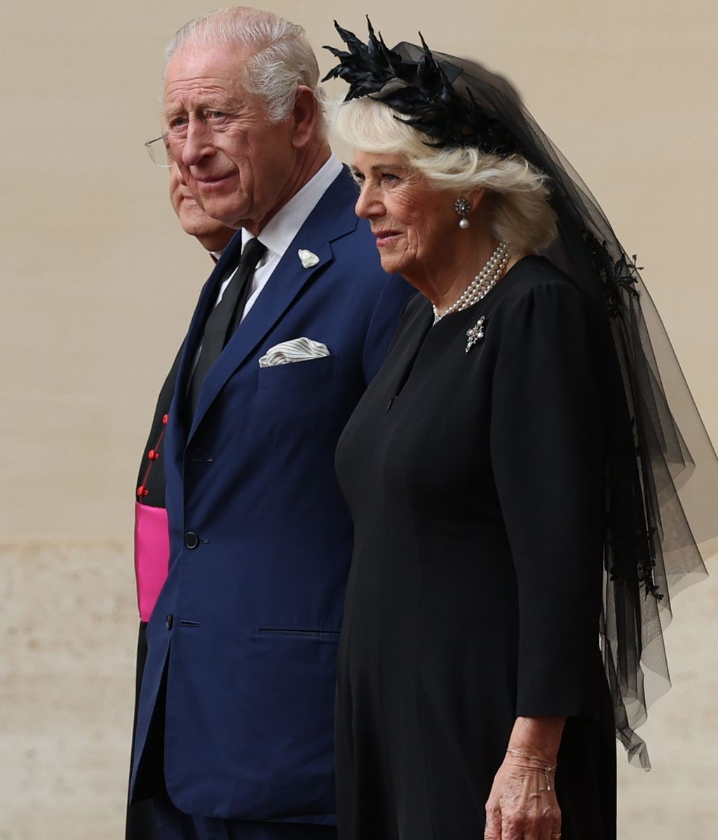 La reina Camilla y el rey Carlos III este 23 de octubre