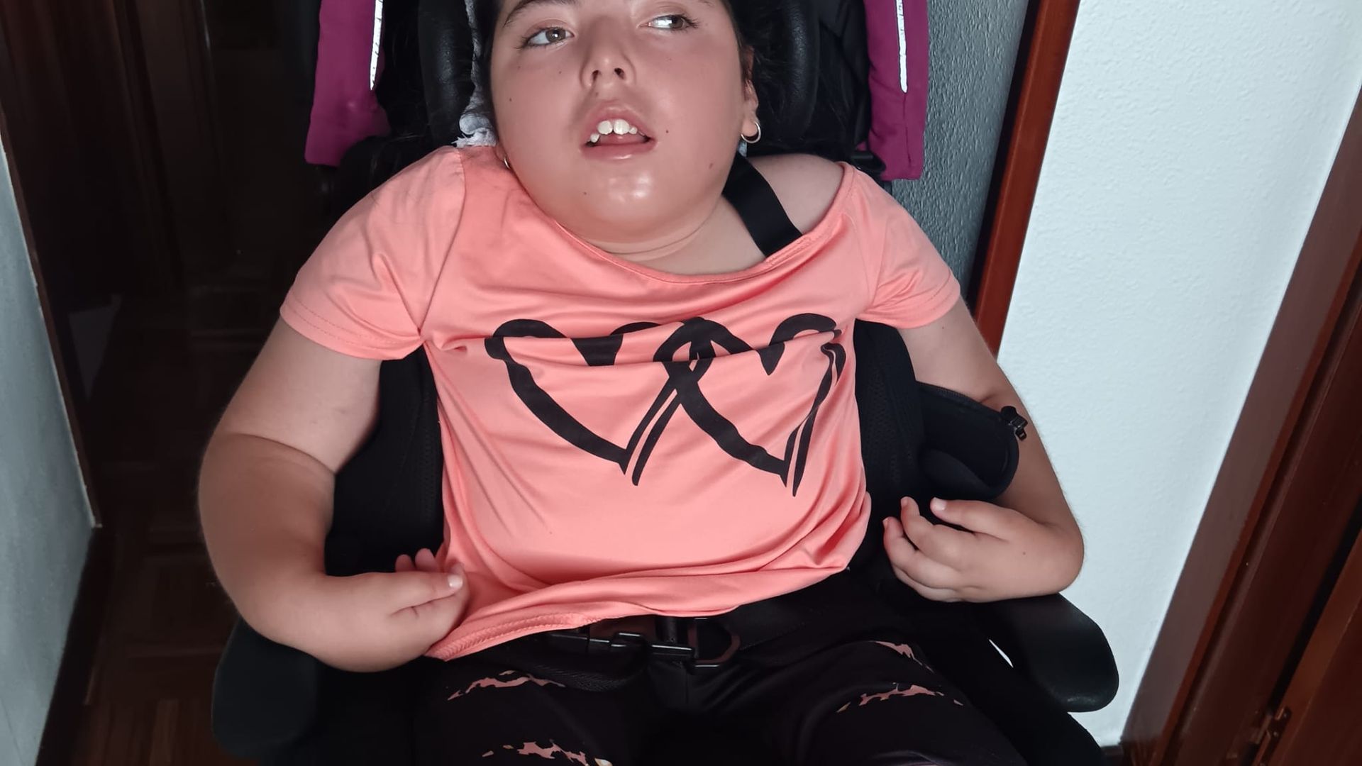 Laia Arteaga, de 9 años sufre encefalopatía epiléptica