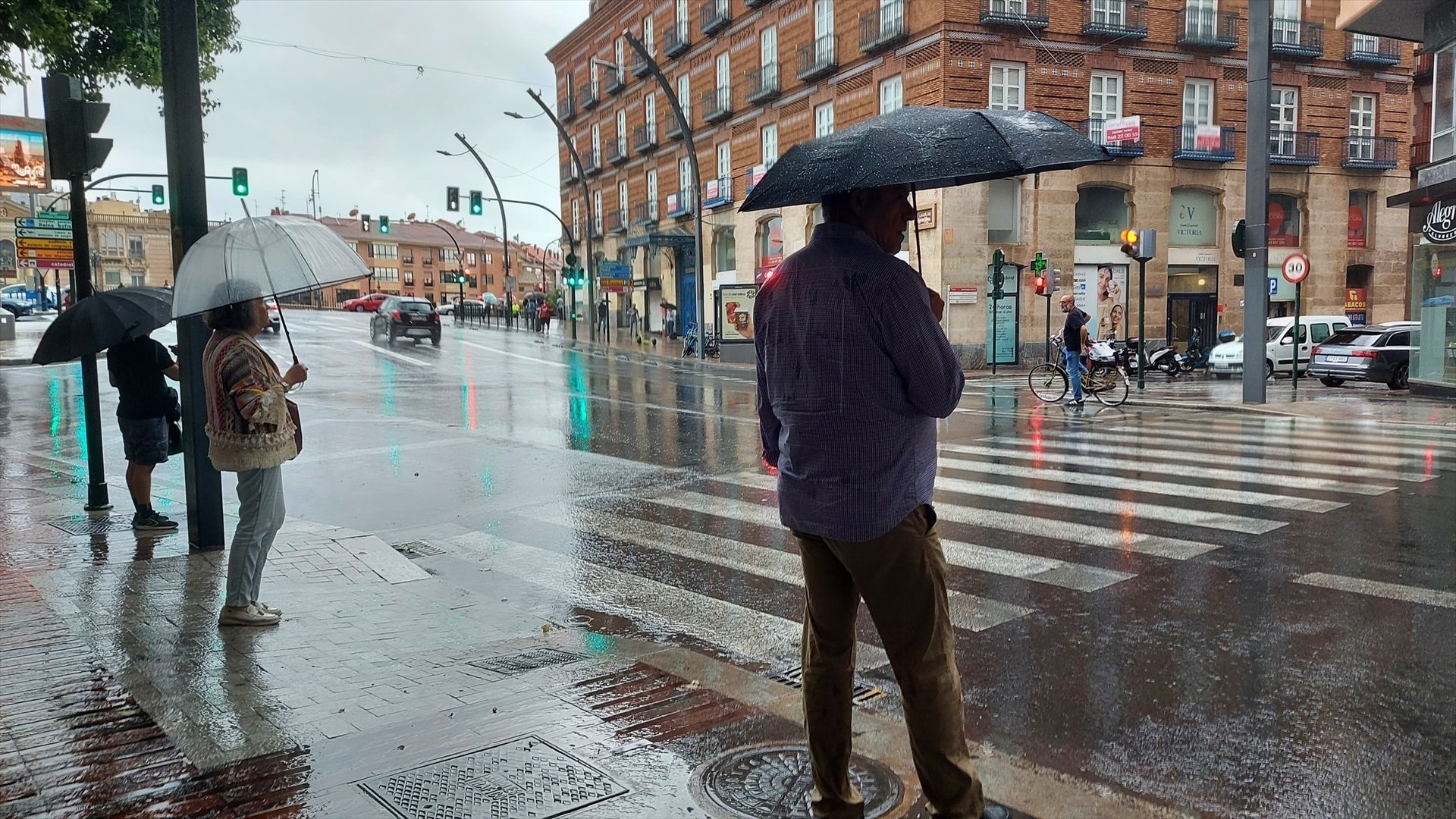 Las lluvias persisten en Galicia, Cantabria y norte de Extremadura a la espera de la entrada de un nuevo frente