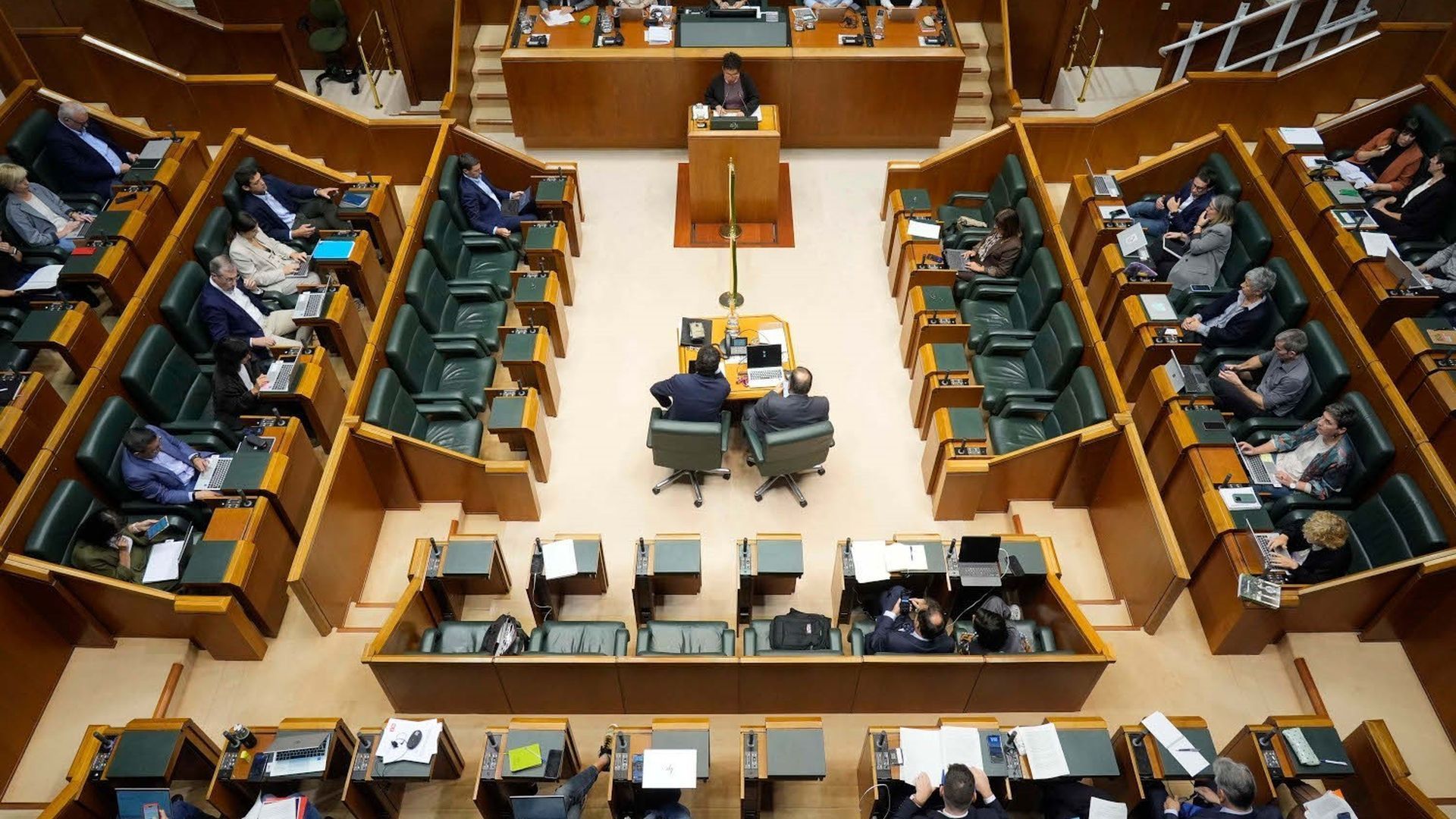Pleno ordinario de la Cámara Vasca