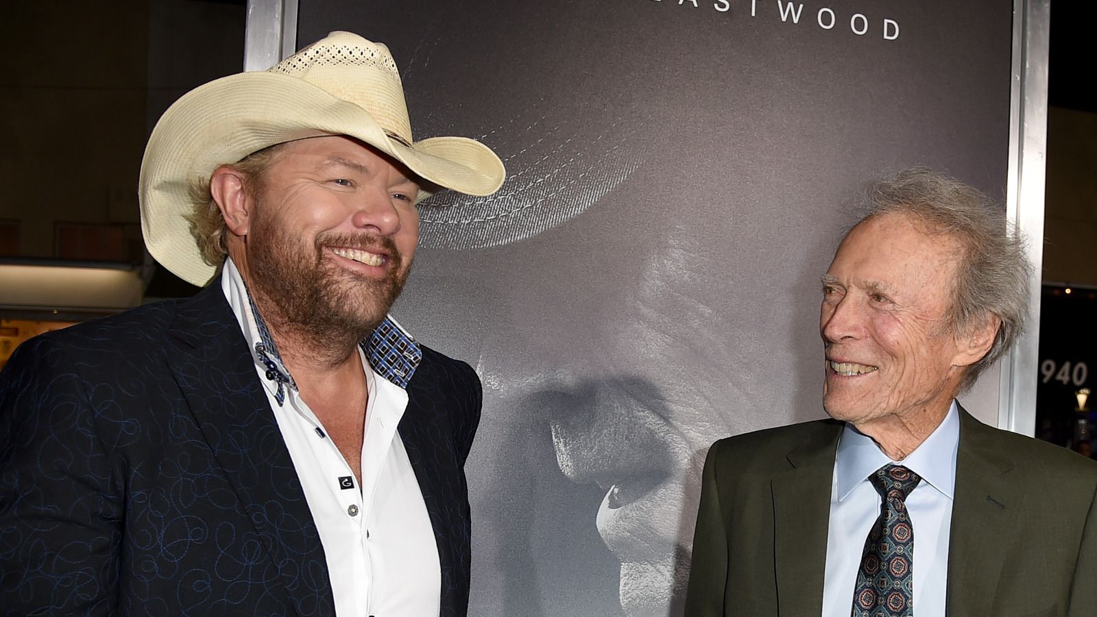 Toby Keith y Clint Eastwood en el estreno de The Mule