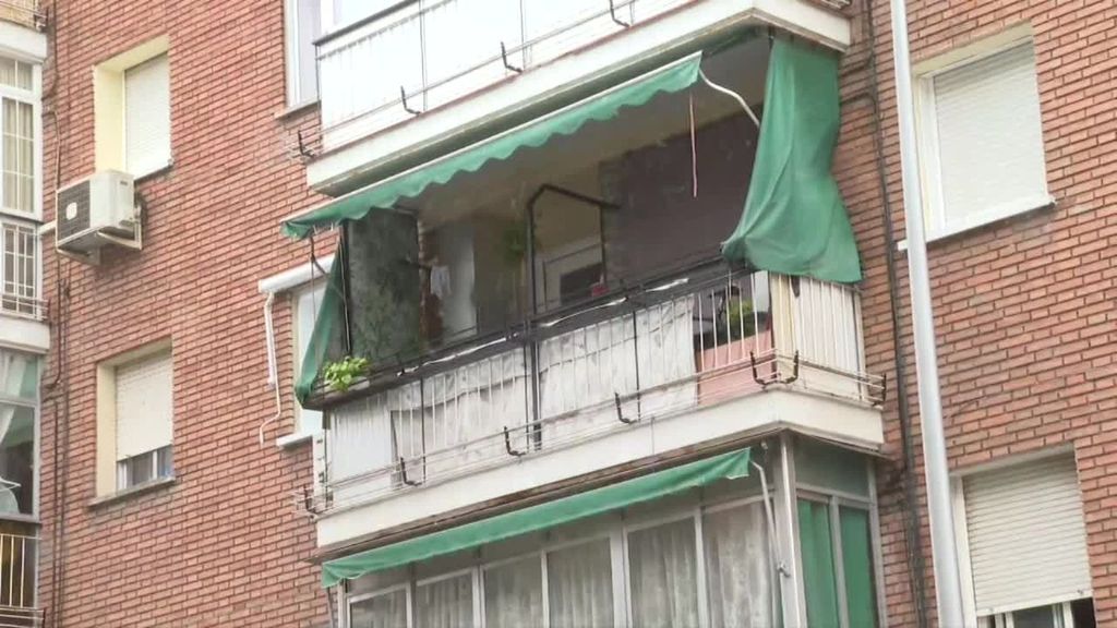 Marta contó con la ayuda económica del padre de su bebé para alquilar una habitación en Villaverde, en Madrid