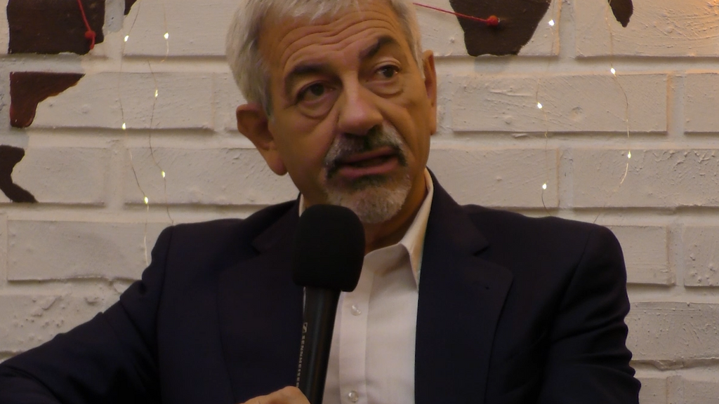 Carlos Sobera, sobre la salida de Laura Boado y la llegada de Lidia Santos - First Dates - Exclusivo web 24/10/2025