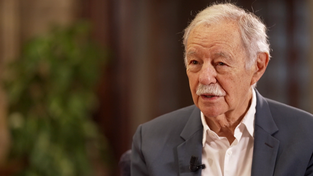 Entrevista al escritor Eduardo Mendoza, Premio Princesa de Asturias de las Letras