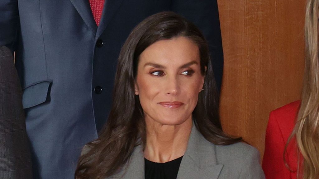 EuropaPress_7051731_presidente_asturias_adrian_barbon_rodriguez_princesa_leonor_rey_felipe