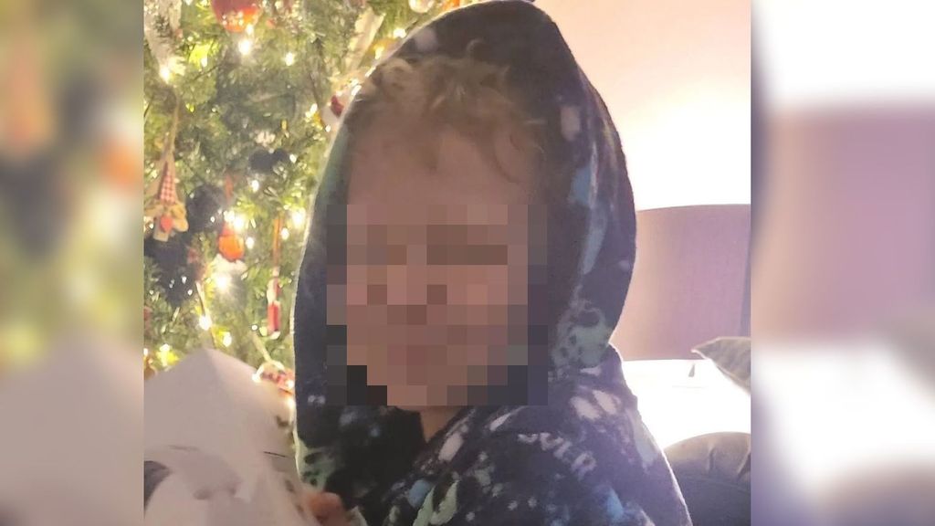 Muere un niño de 12 años en Manchester tras inhalar desodorantes en su habitación por un reto de TikTok