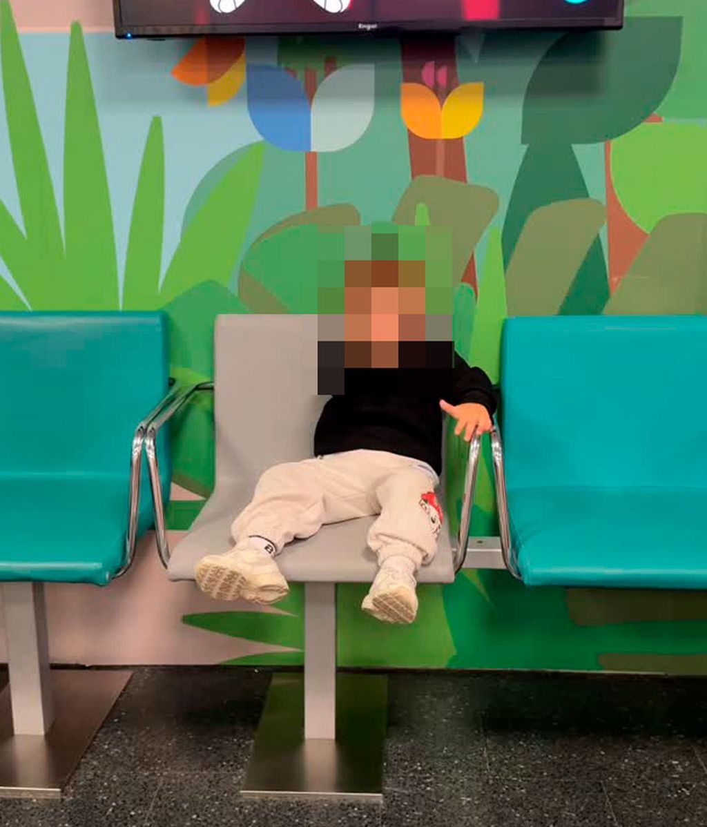 Noemí Salazar comparte imágenes desde la sala de espera del hospital