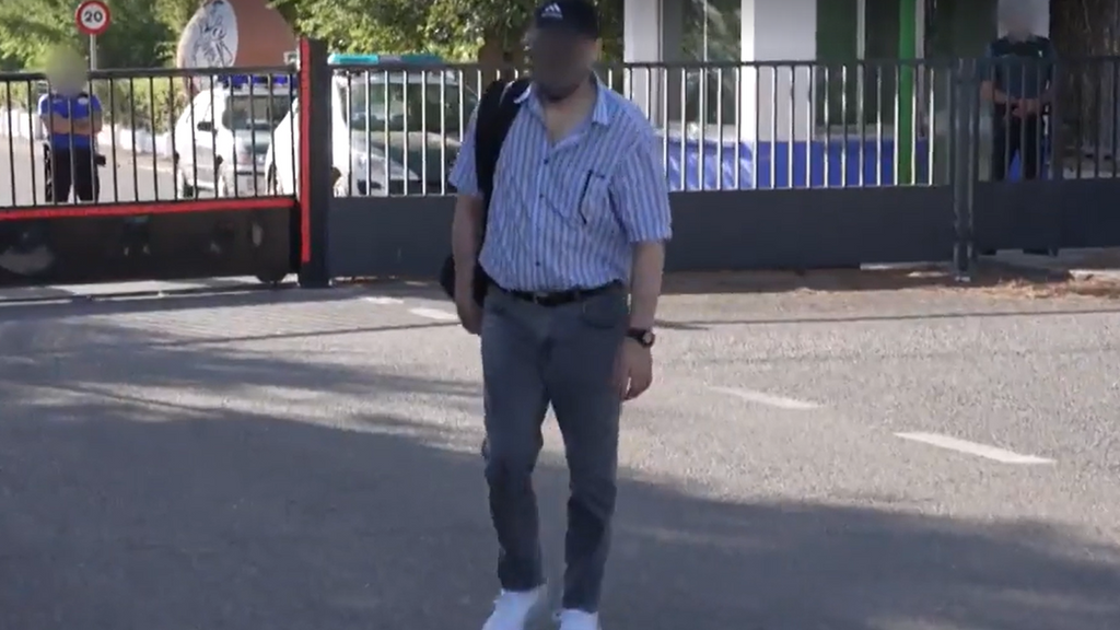 Joaquín Ferrándiz Ventura, el asesino del círculo, saliendo de la cárcel