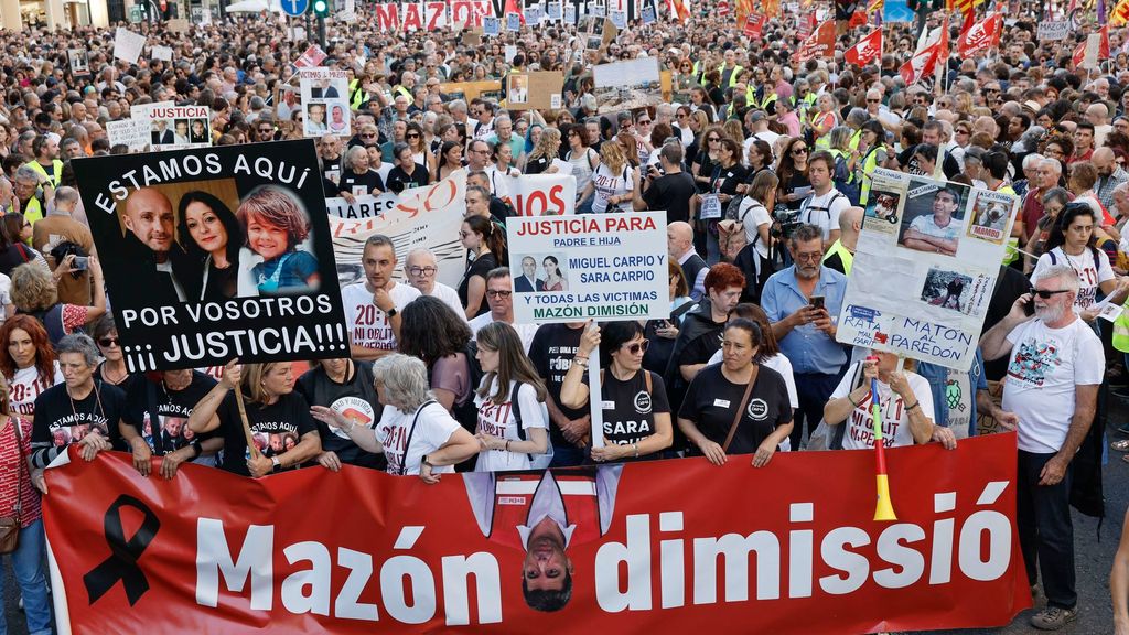 Una multitudinaria manifestación por el primer año de la DANA pide la dimisión de Mazón
