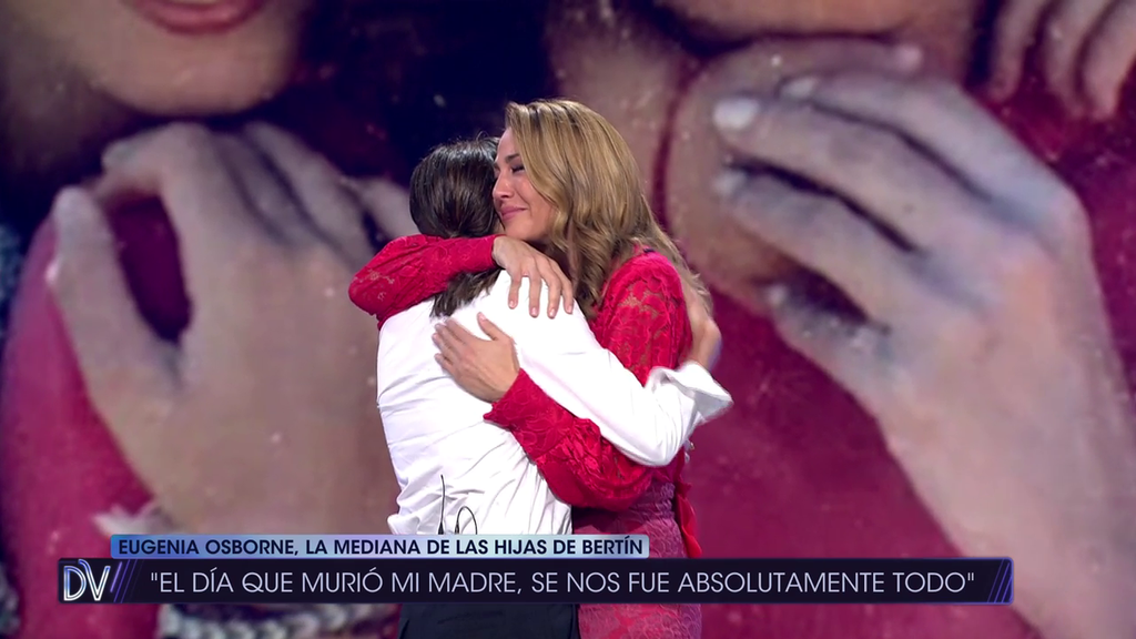 Eugenia Osborne comparte el duro relato sobre el fallecimiento de su madre y Bea Archidona rompe a llorar: “Fue madre y padre” ¡De viernes! Temporada 3 Top Vídeos 589