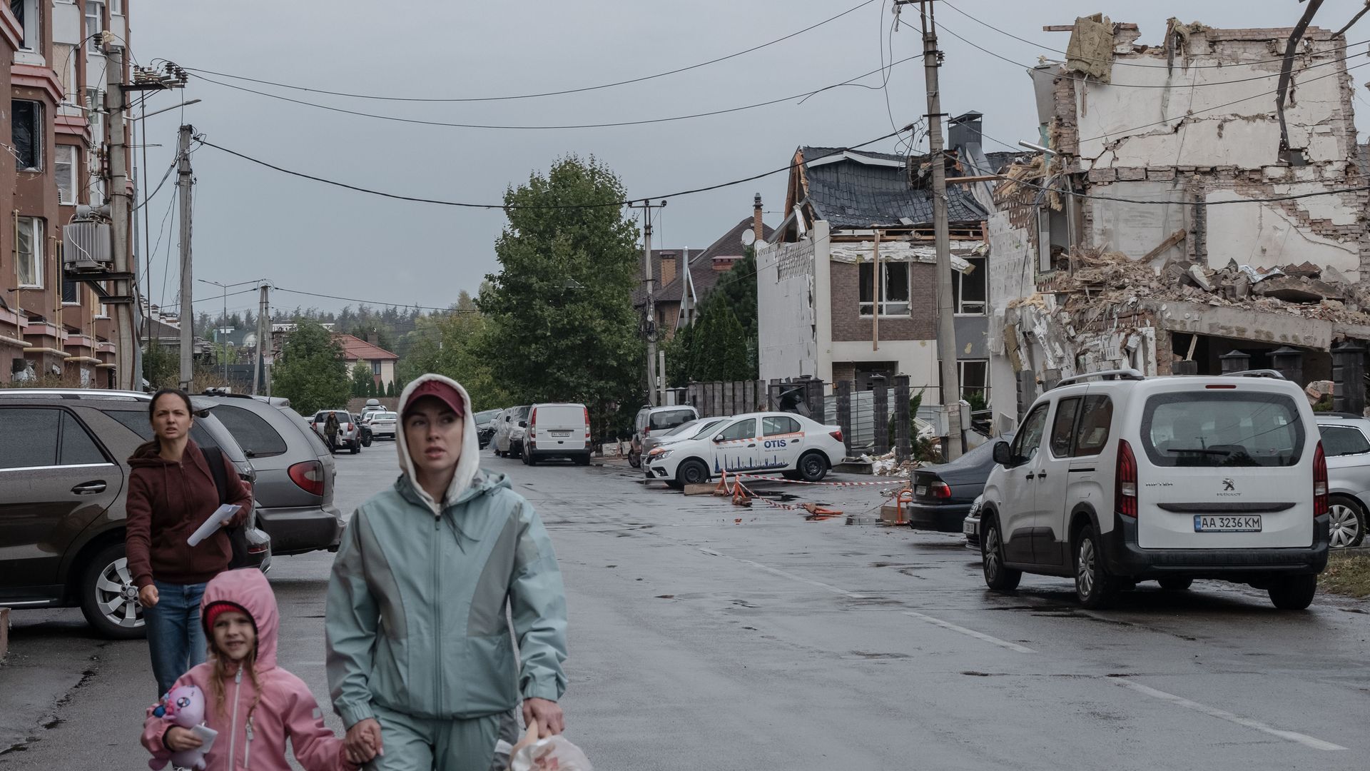 Ataque con drones rusos en Kiev: tres muertos y cerca de 30 heridos, incluidos seis niños