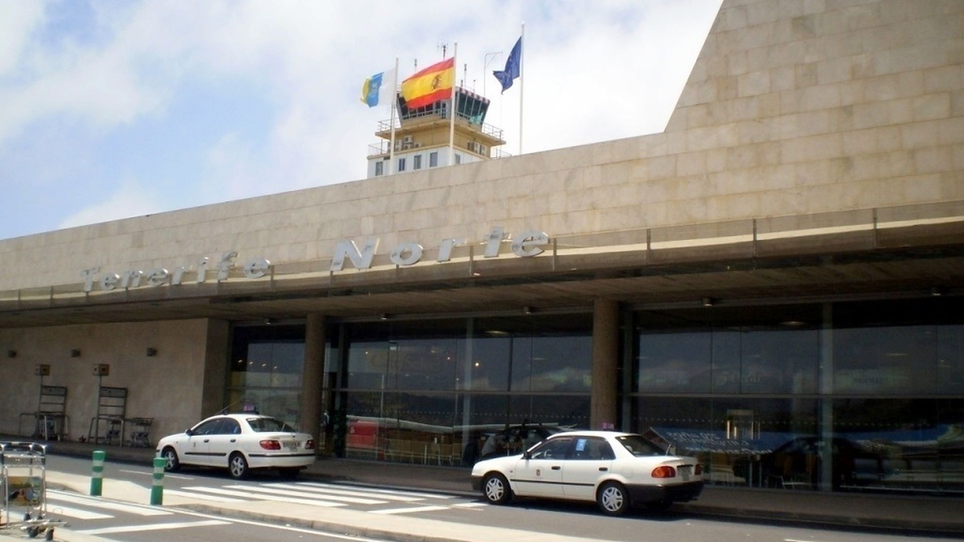 Acceso al aeropuerto de Tenerife Norte