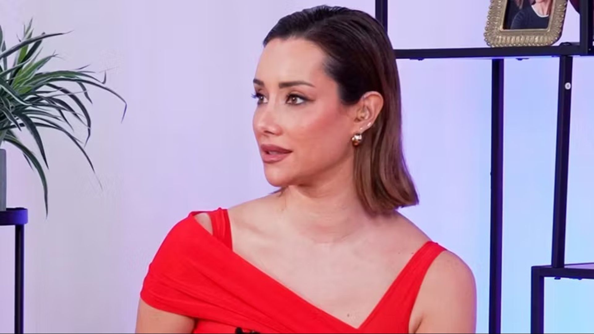 Adara Molinero en un momento de su videpodcast de MTMAD