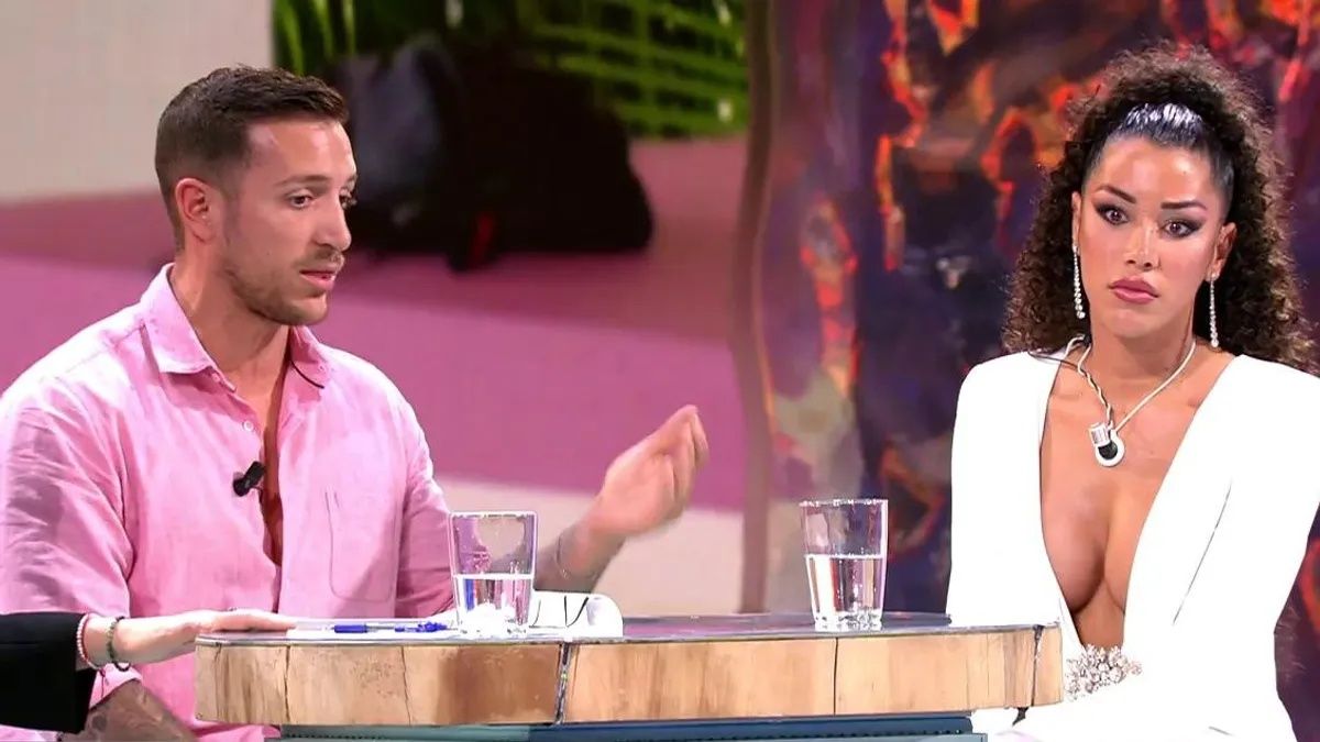 Ruben y Bayán en el debate final de LIDLT