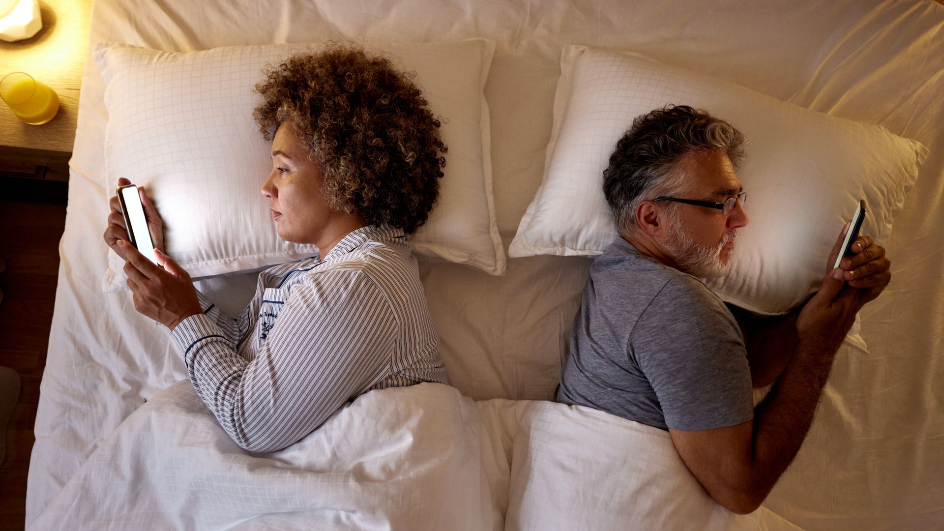 Dispositivos digitales, una amenaza para conciliar el sueño