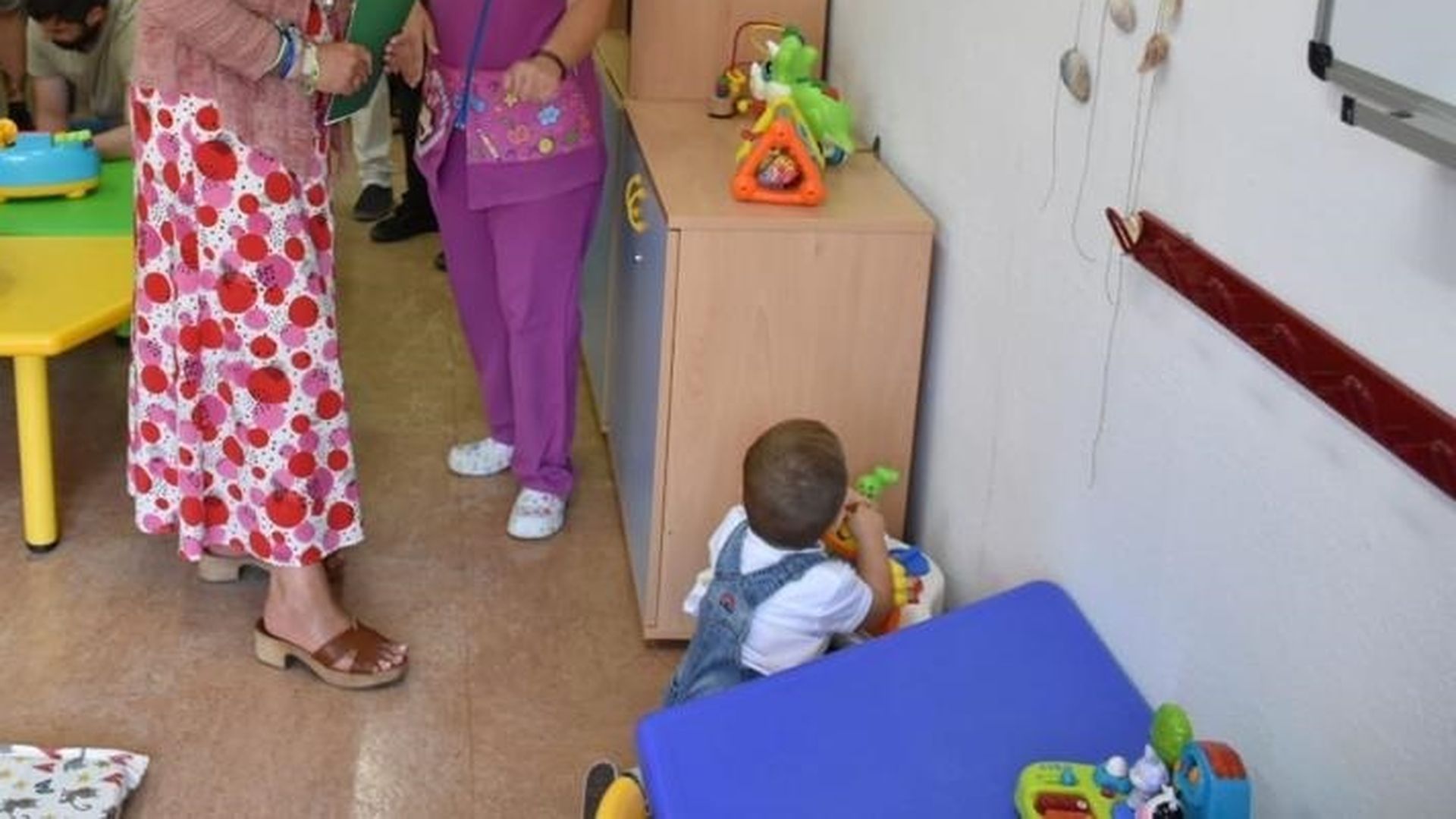 El familiar de un niño de dos años que iba a la escuela infantil investigada en Jerez: "Se grabaron agresiones en solo tres días, hay mucha angustia"