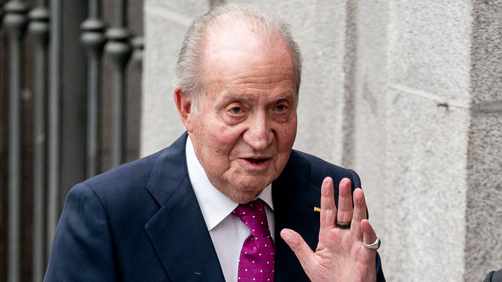 El rey emérito expresa su "deseo" de regresar a España y de renovar una relación "armoniosa" con su hijo, Felipe VI