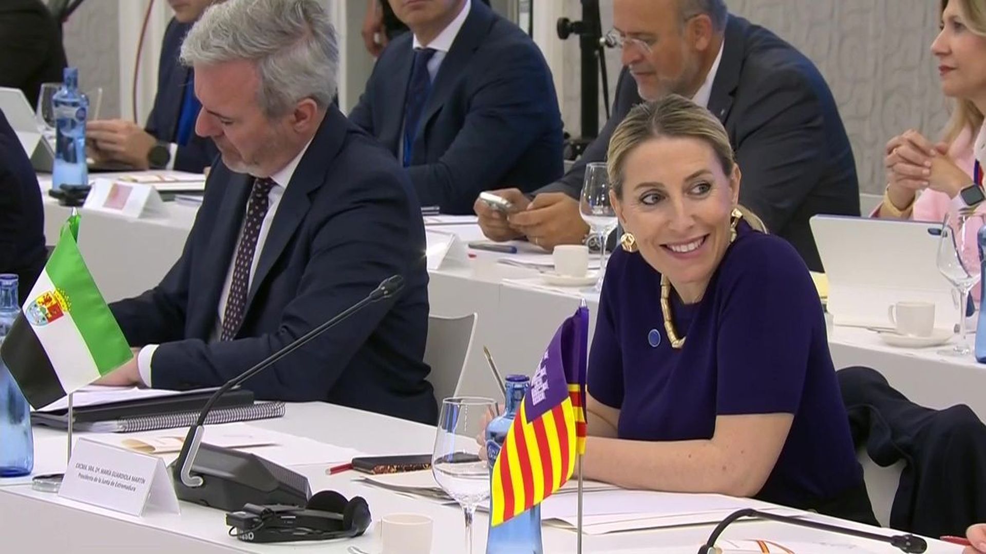 Extremadura adelanta sus elecciones autonómicas por falta de presupuestos y pone en compromiso a otros barones del PP y a Pedro Sánchez