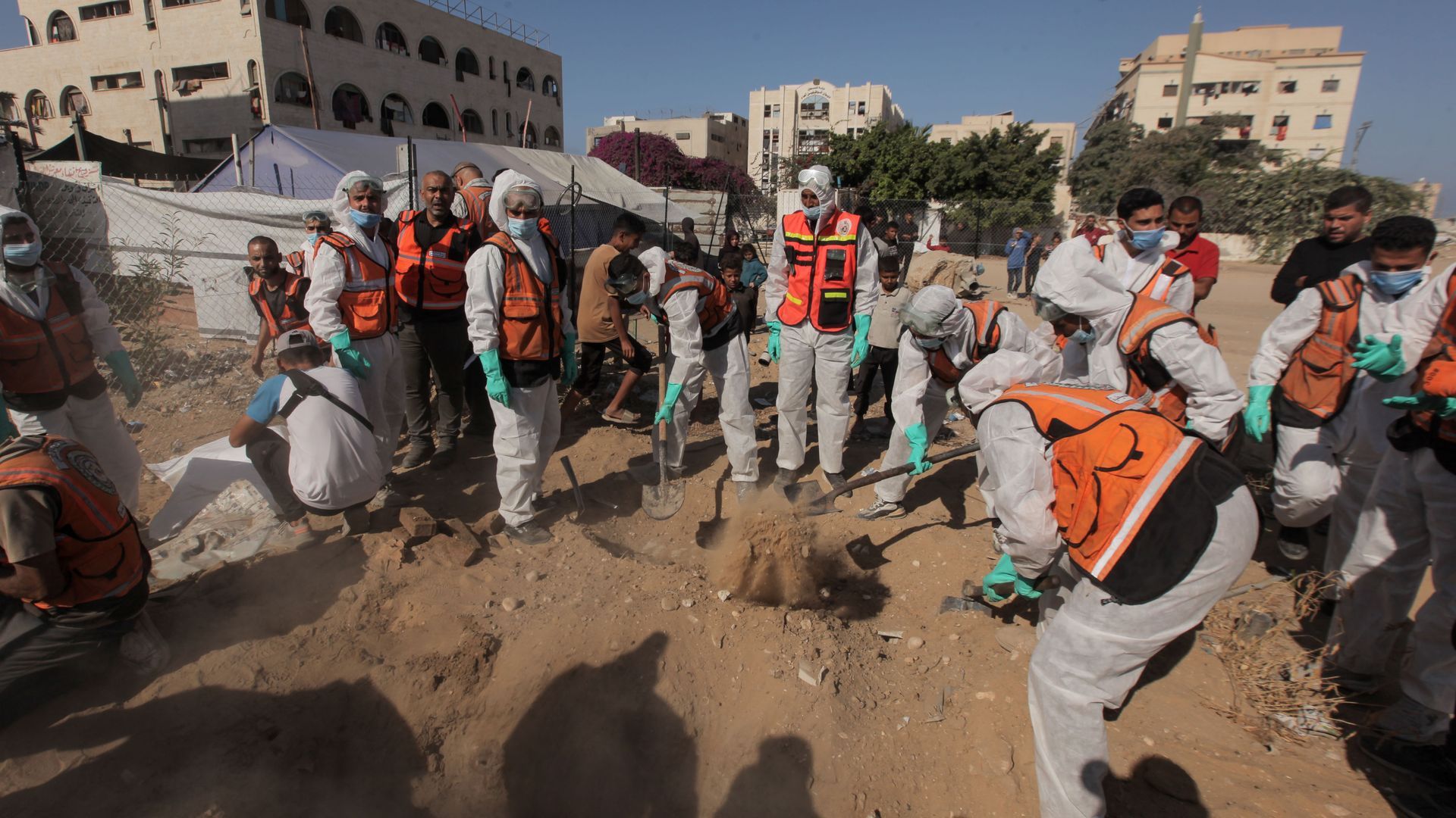 Hamás encuentra los cuerpos de dos rehenes entre los escombros de Gaza durante las operaciones de búsqueda