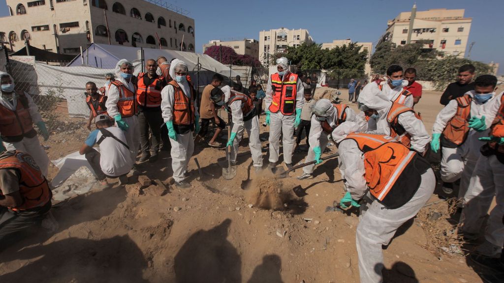 Hamás encuentra los cuerpos de dos rehenes entre los escombros de Gaza durante las operaciones de búsqueda