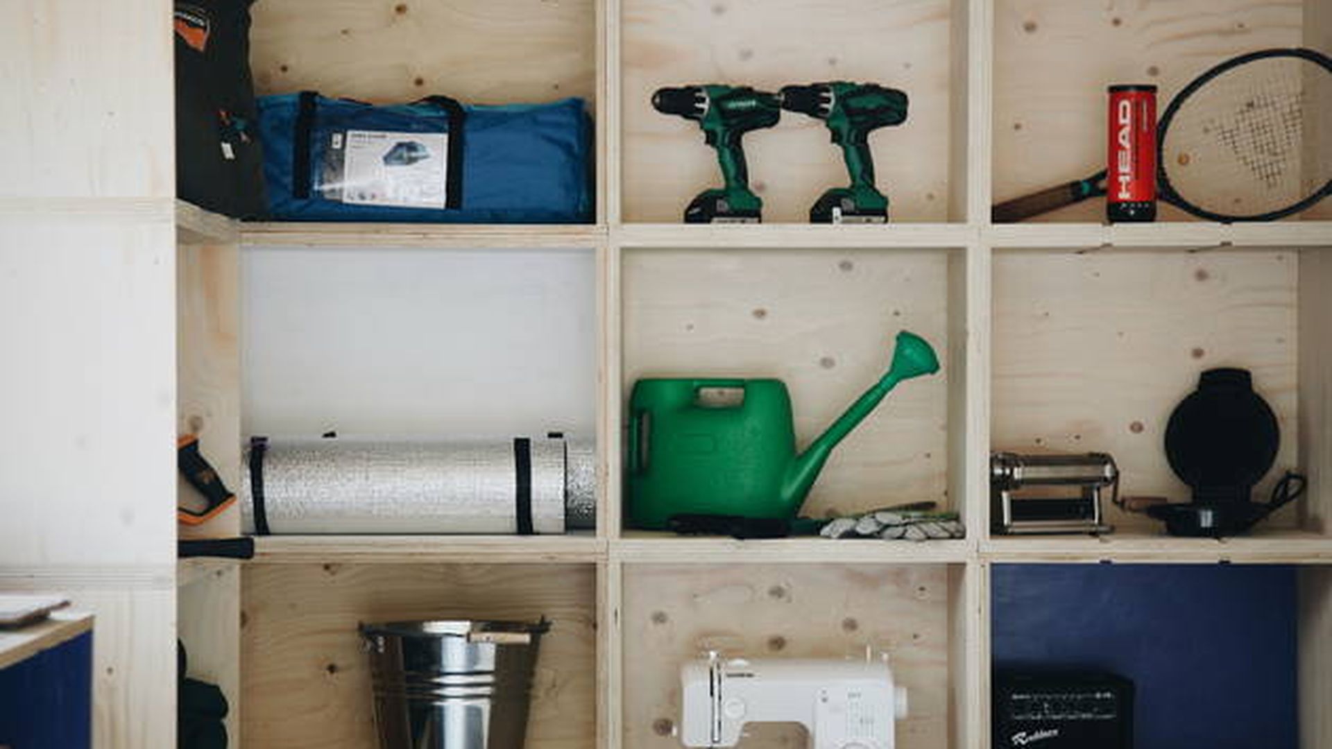 La biblioteca de las cosas, un espacio para tomar prestados objetos en Barcelona