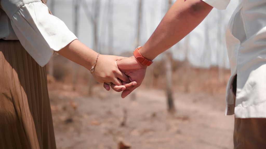 pareja imam fadly unsplash