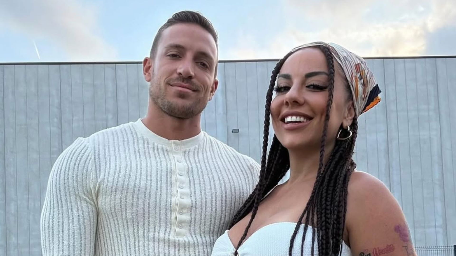 Torres y Laura posan enamorados en sus respectivas cuentas de Instagram